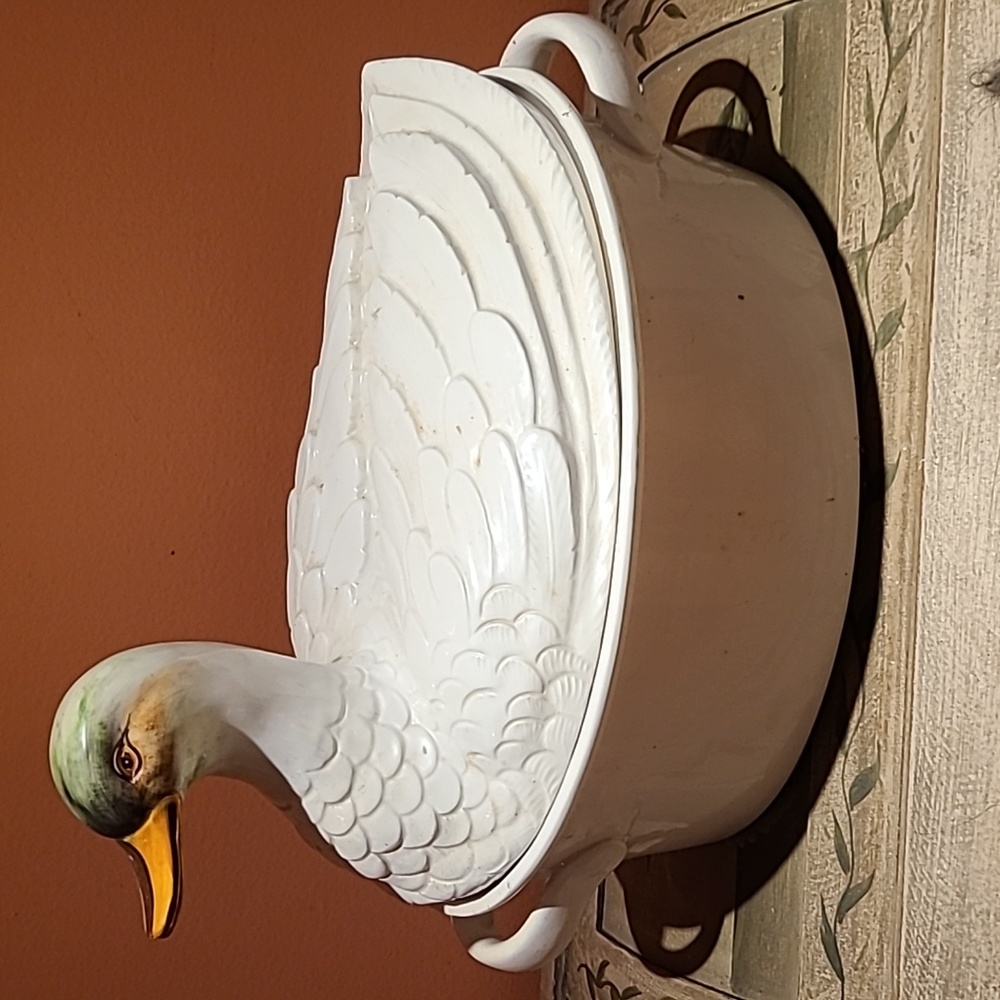 Ceramic soup Tureen